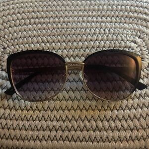 Oscar de la Renta Chic Black and Gold Polarized Cat Eye Sunglasses